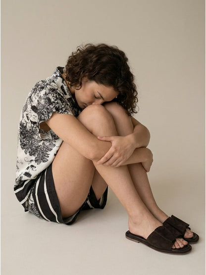 Women's shorts with silk